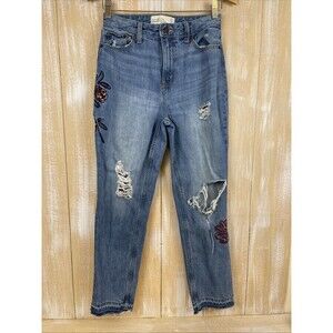 Abercrombie & Fitch Girlfriend Jean Floral Embroidered Distressed Sz. 25/0